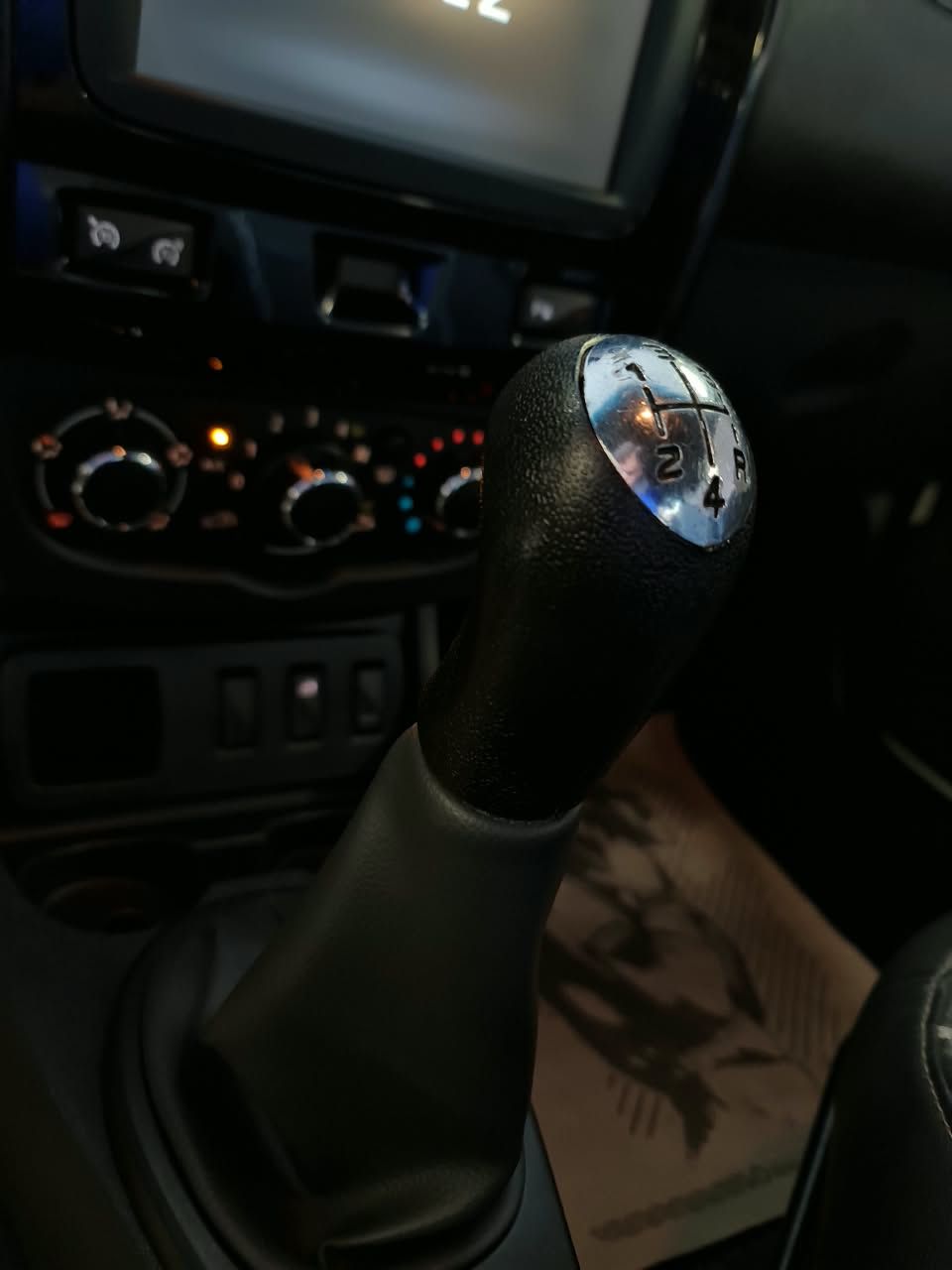 DUSTER OROCH Dyna. 1.6 Flex 16V Mec. — foto 15