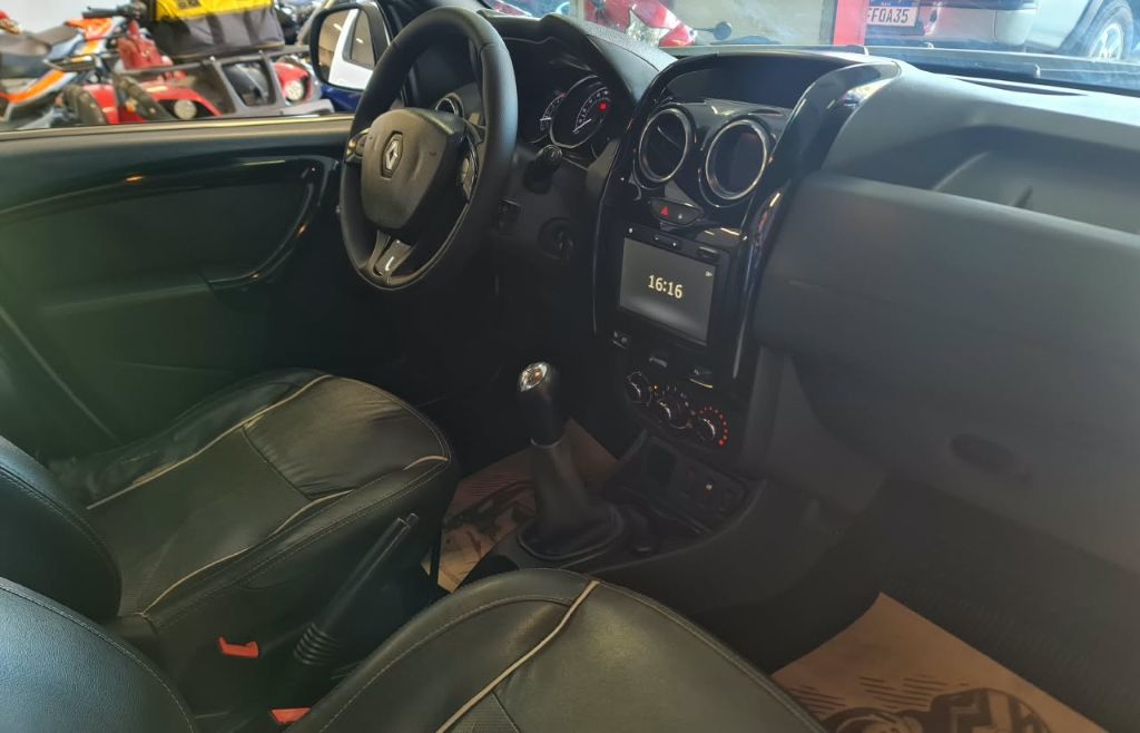 DUSTER OROCH Dyna. 1.6 Flex 16V Mec. — foto 11
