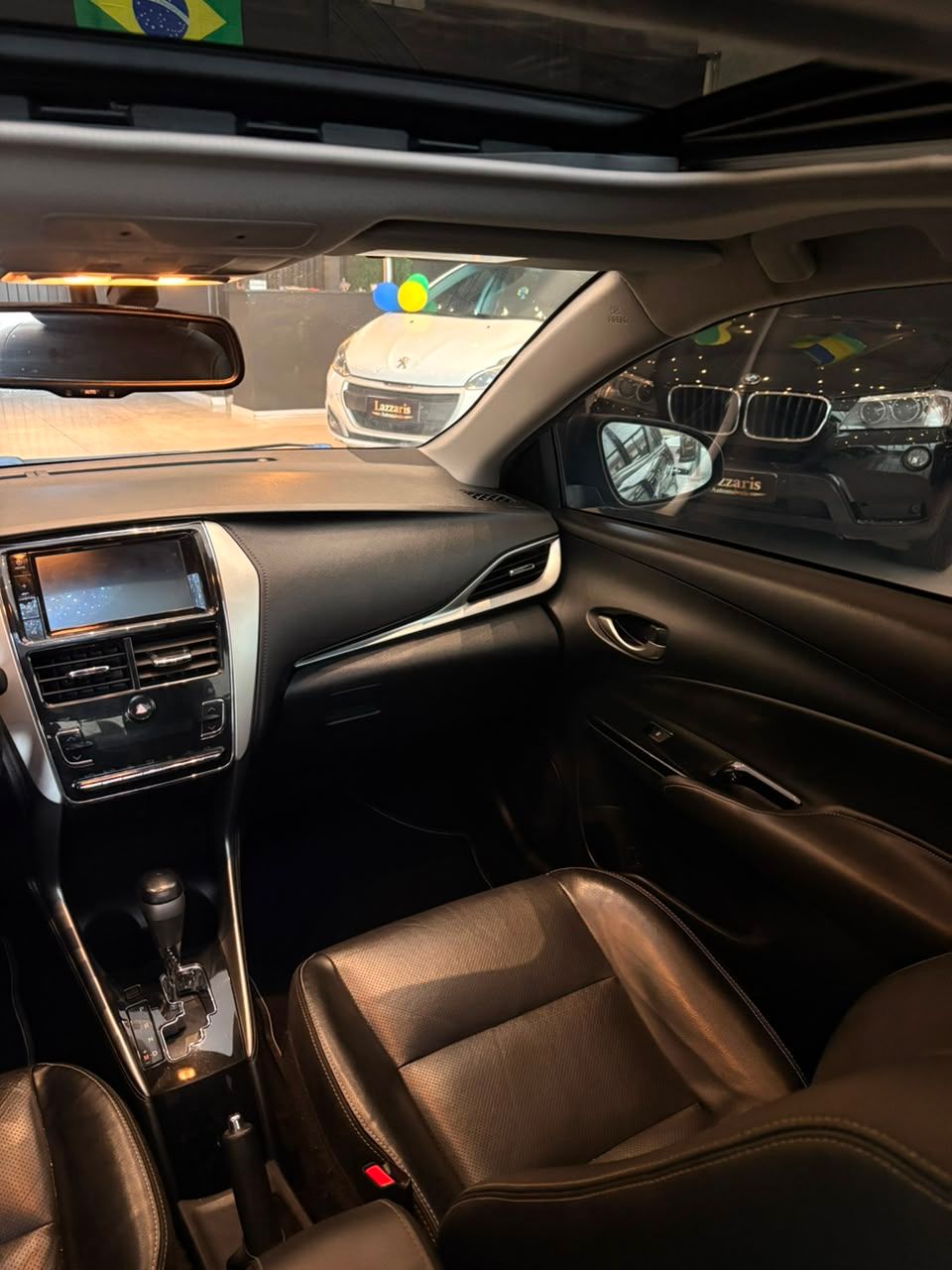 YARIS XLS Connect Sed. 1.5 Flex 16V Aut. — foto 9