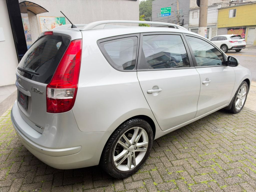 i30cw 2.0 16V 145cv Aut. 5p — foto 8