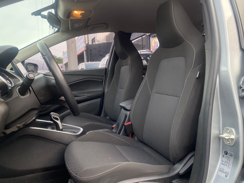 ONIX SEDAN Plus LTZ 1.0 12V Flex Aut. — foto 4