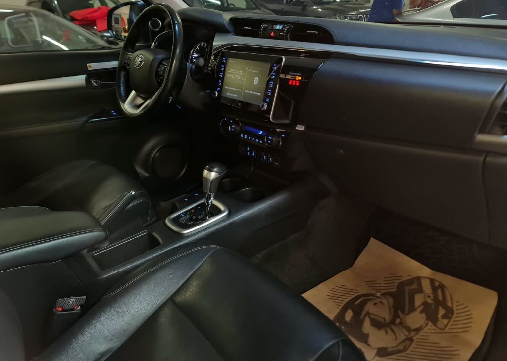 Hilux CD SRX 4x4 2.8 TDI 16V Diesel Aut. — foto 13