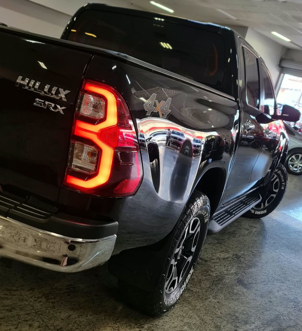 Hilux CD SRX 4x4 2.8 TDI 16V Diesel Aut. — foto 23