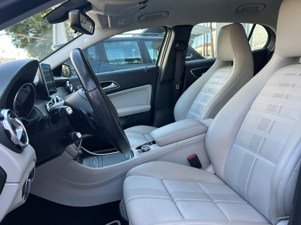 GLA-200 Advance 1.6/1.6 TB 16V Flex Aut. — foto 10