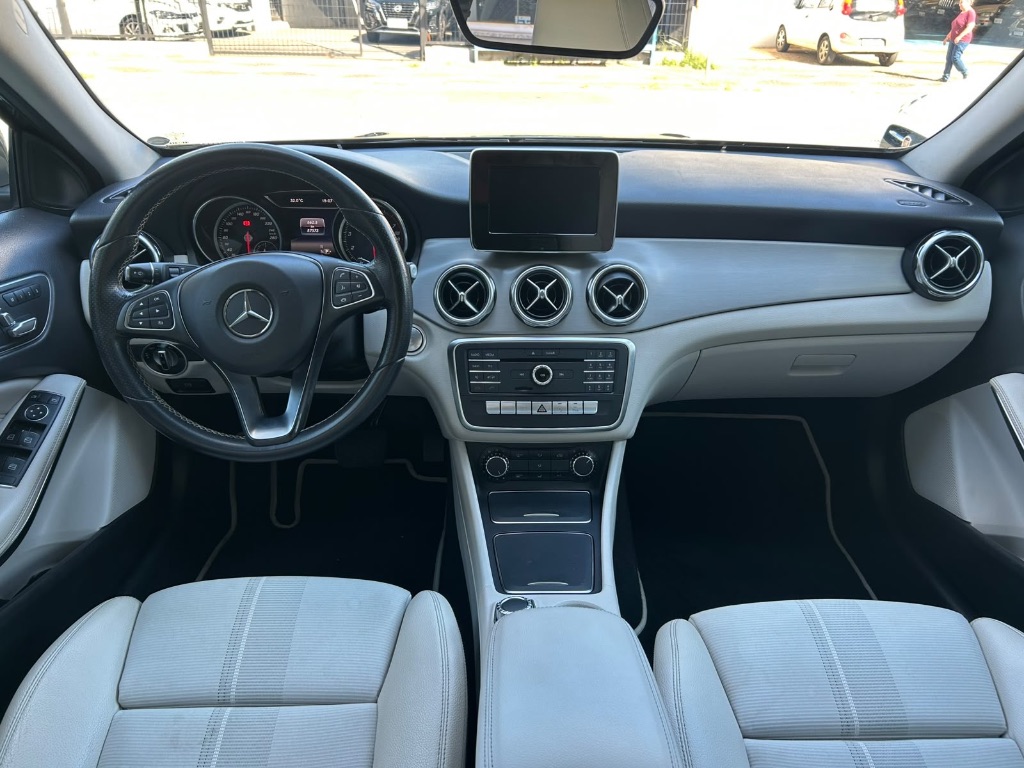 GLA-200 Advance 1.6/1.6 TB 16V Flex Aut. — foto 13