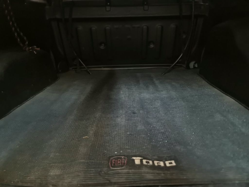 Toro Freedom 1.8 16V Flex Aut. — foto 8