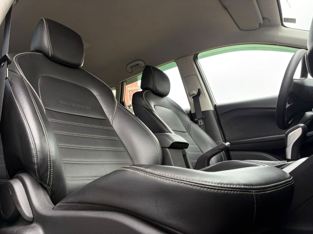 GM TRACKER 1.0 TURBO 2021 FLEX — foto 13