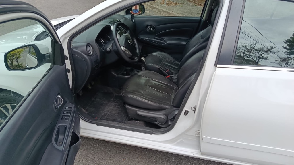 VERSA SL 1.6 16V FlexStart 4p Mec. — foto 9