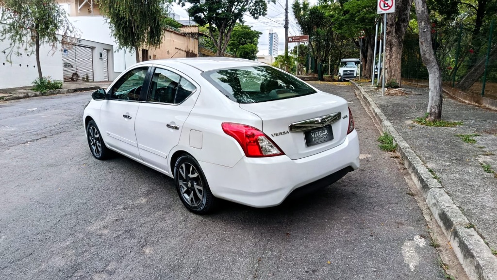 VERSA SL 1.6 16V FlexStart 4p Mec. — foto 6