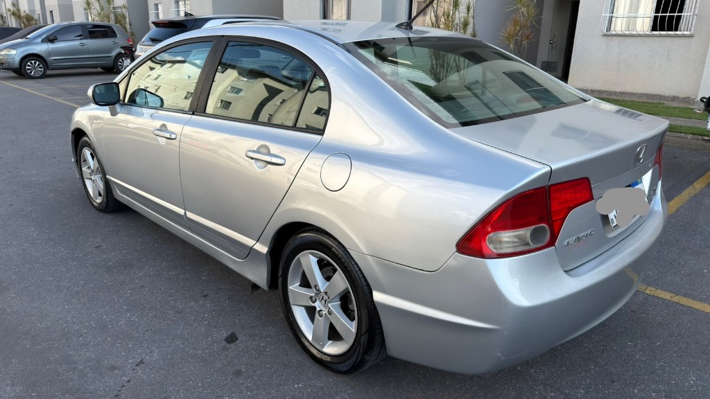 Civic Sedan LXS 1.8/1.8 Flex 16V Mec. 4p — foto 6