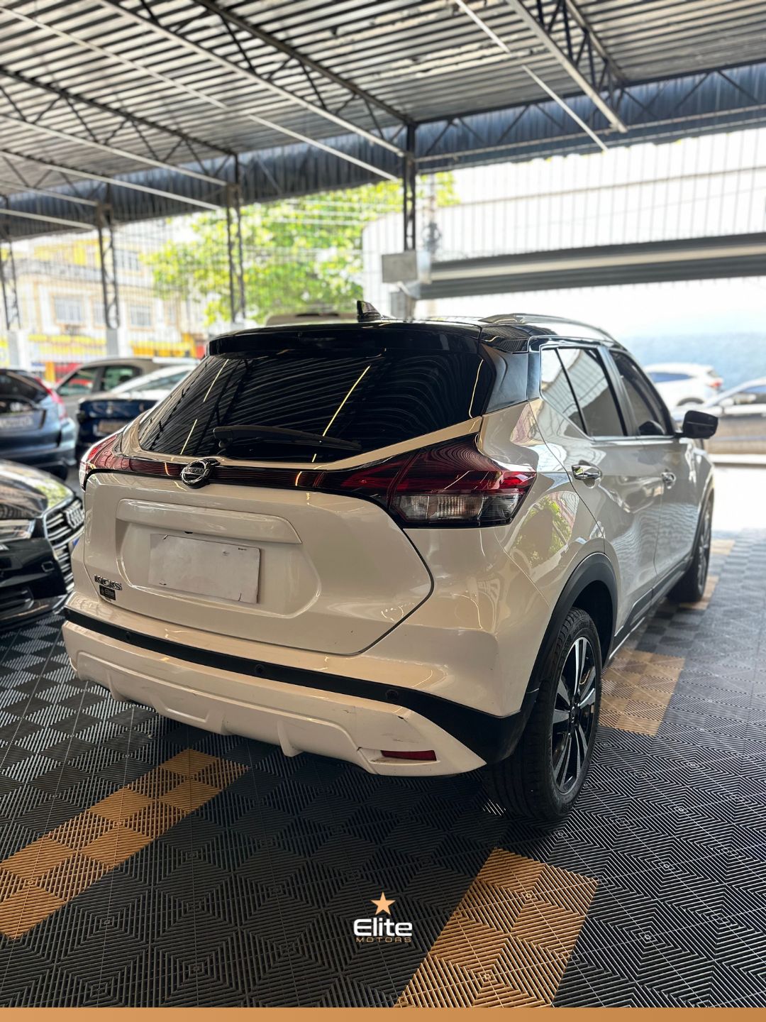 KICKS Exclusive 1.6 16V Flex Aut. — foto 9