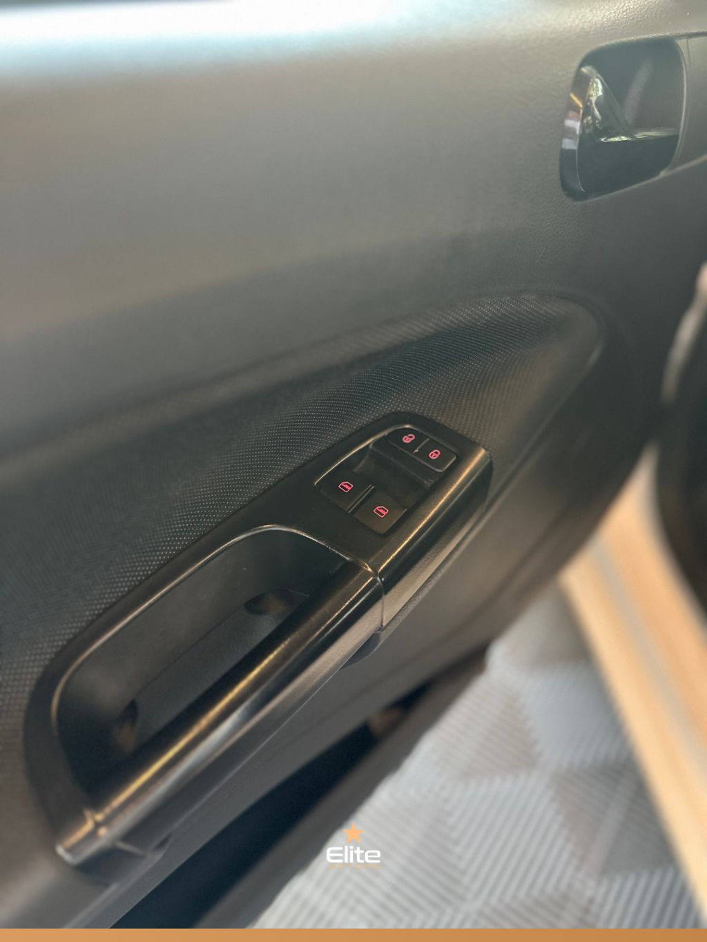 VOYAGE 1.0 Flex 12V 4p — foto 3