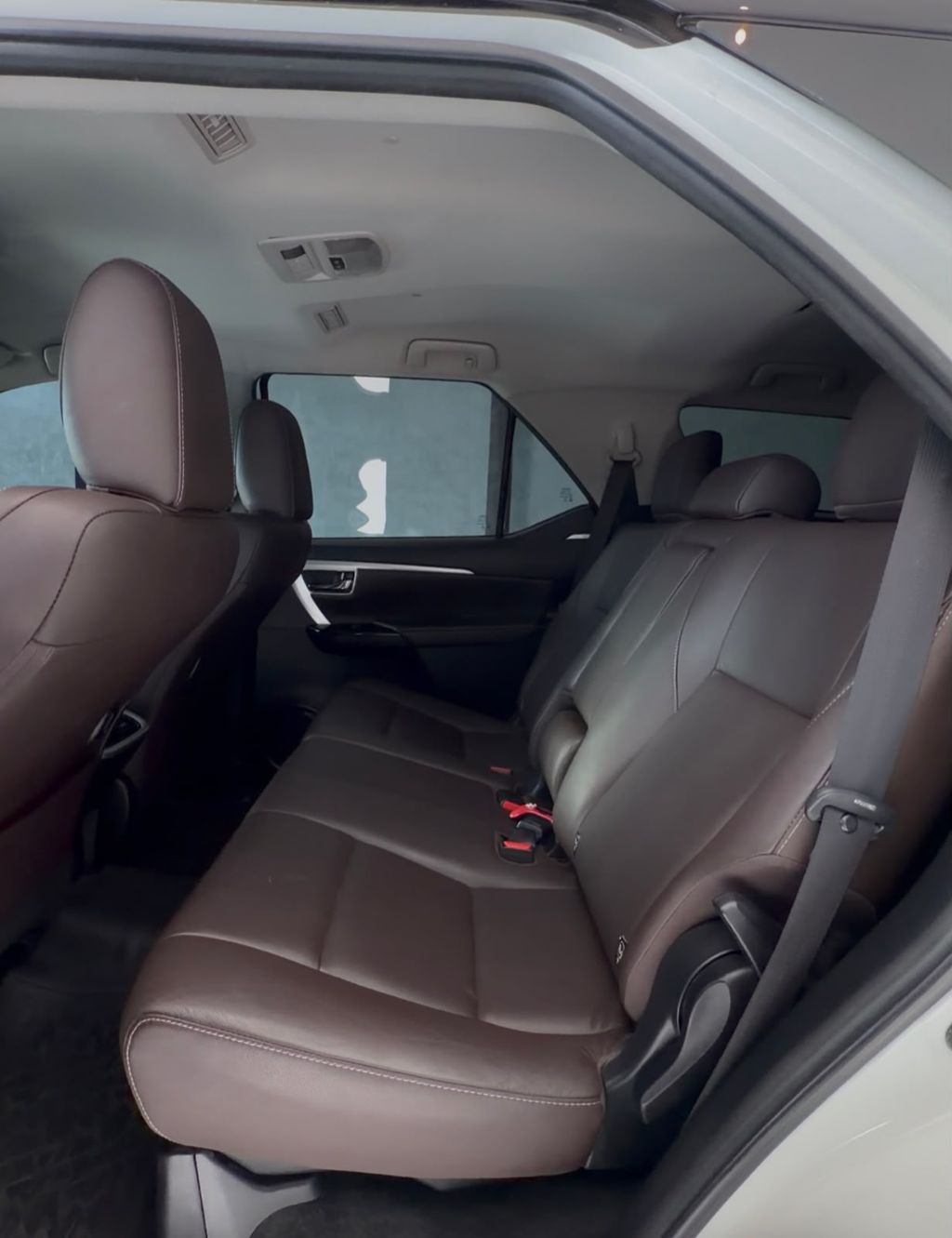 TOYOTA HILUX SW4 SRV D4 DIESEL 2015  — foto 10