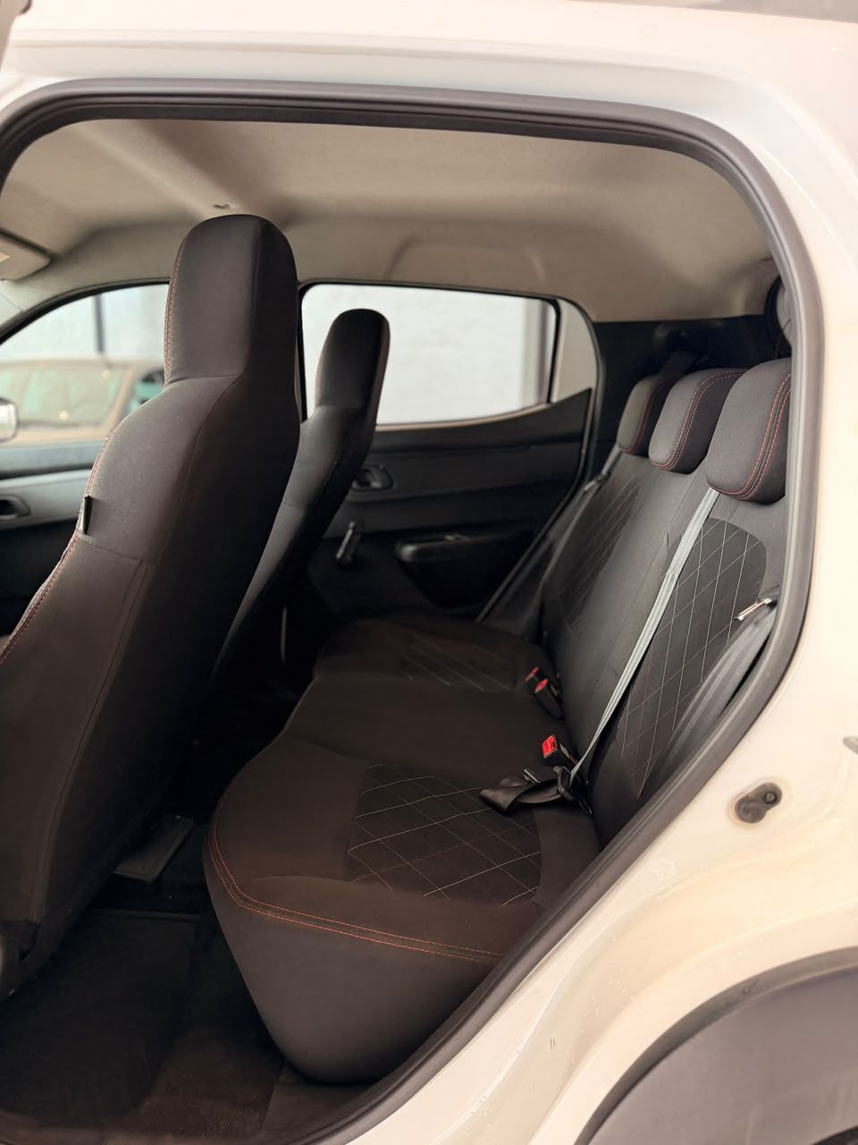 RENAULT KWID ZEN 1.0 FLEX 2023 - FINANCIA 100% — foto 10