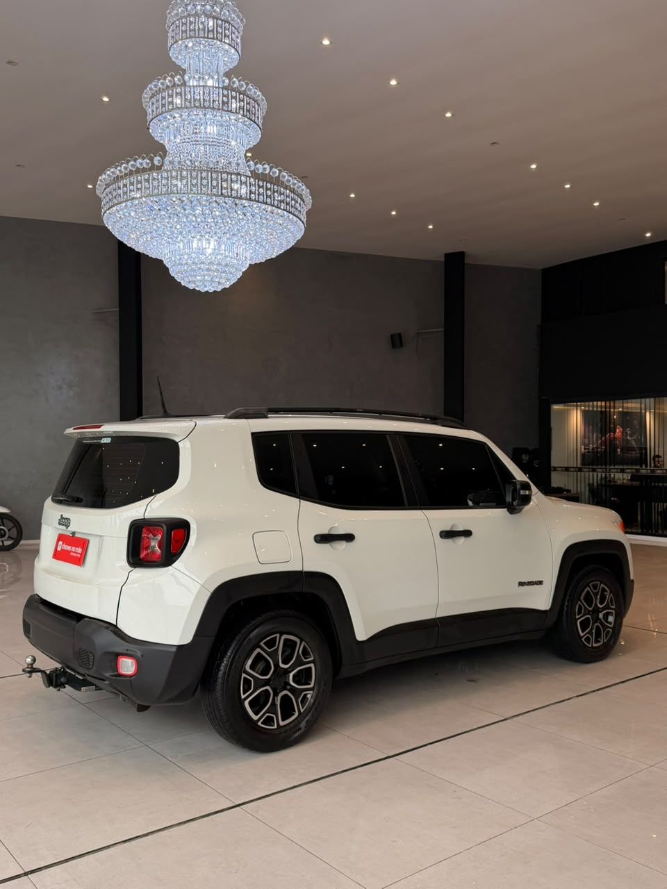 JEEP RENEGADE LONGITUDE 1.8 FLEX AUT / 2018 — foto 5