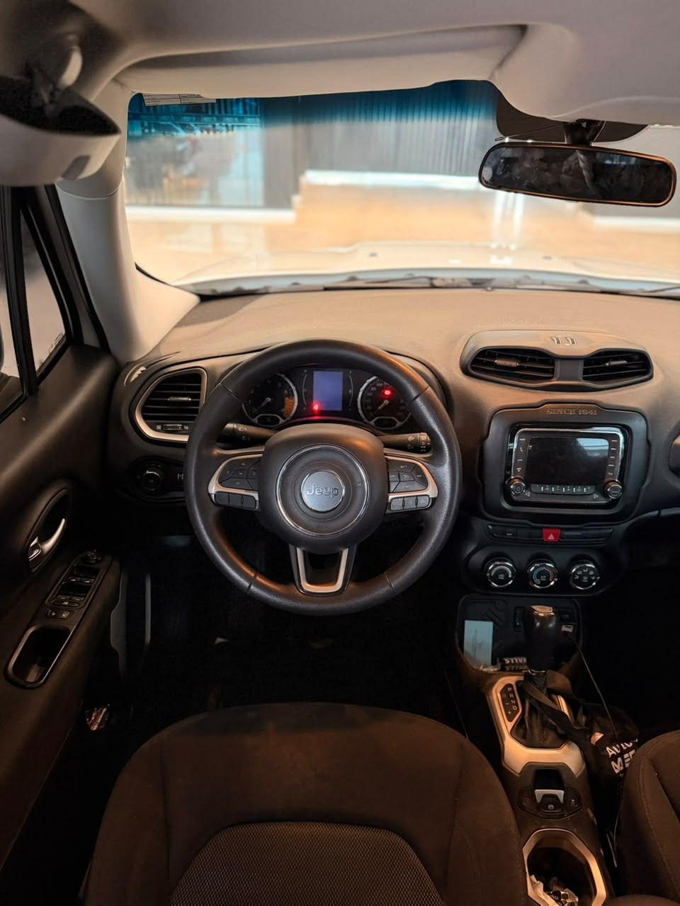 JEEP RENEGADE LONGITUDE 1.8 FLEX AUT / 2018 — foto 7