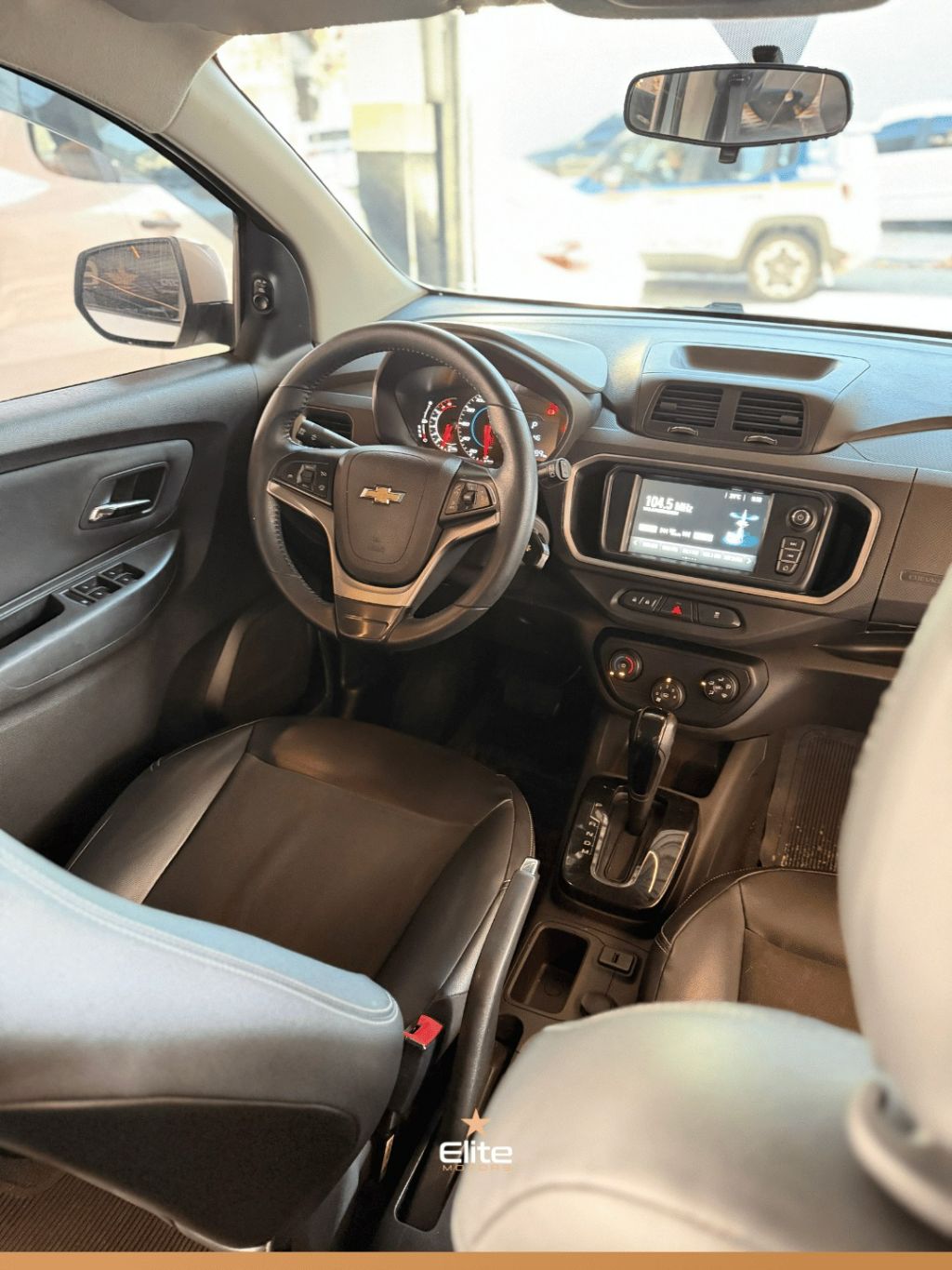 SPIN LT 1.8 8V Econo.Flex 5p Aut. — foto 6
