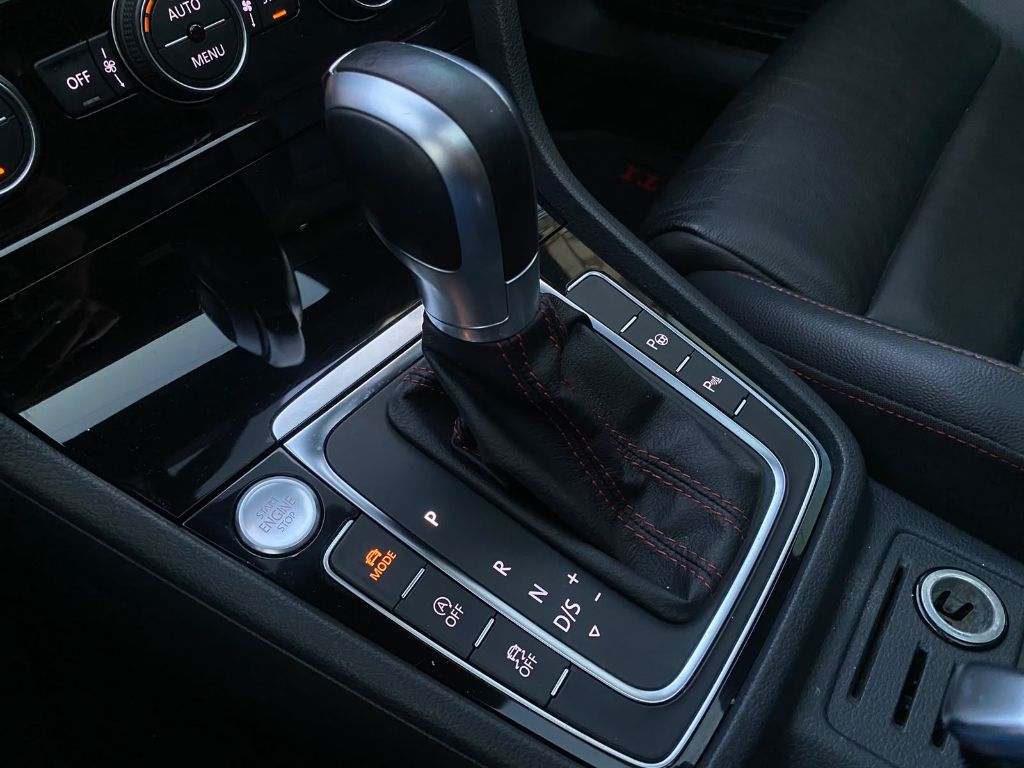 Golf GTi 350 TSI 2.0 230cv 16V Aut. — foto 11