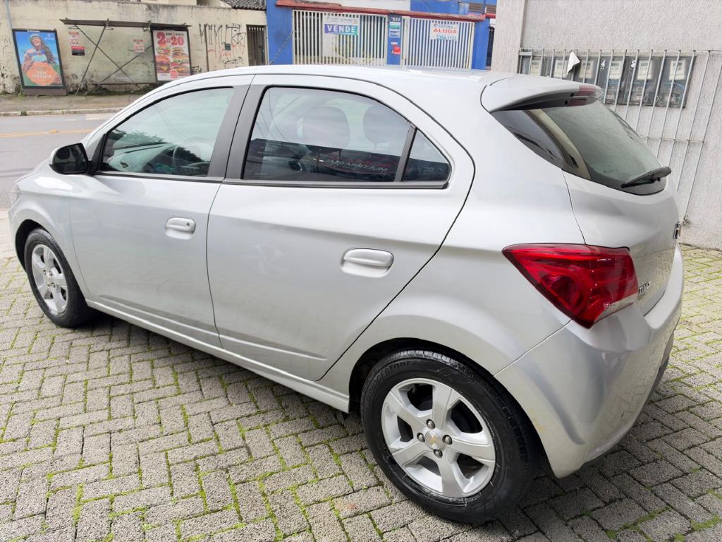 ONIX HATCH LT 1.4 8V FlexPower 5p Aut. — foto 14