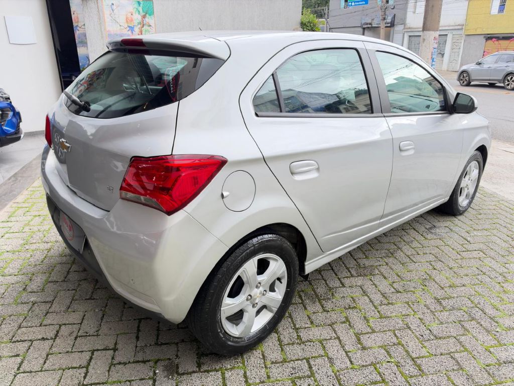 ONIX HATCH LT 1.4 8V FlexPower 5p Aut. — foto 16