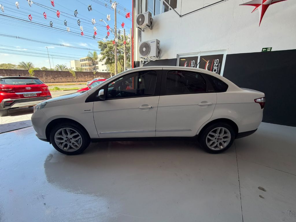 Grand Siena ESSENCE 1.6 Flex 16V — foto 4