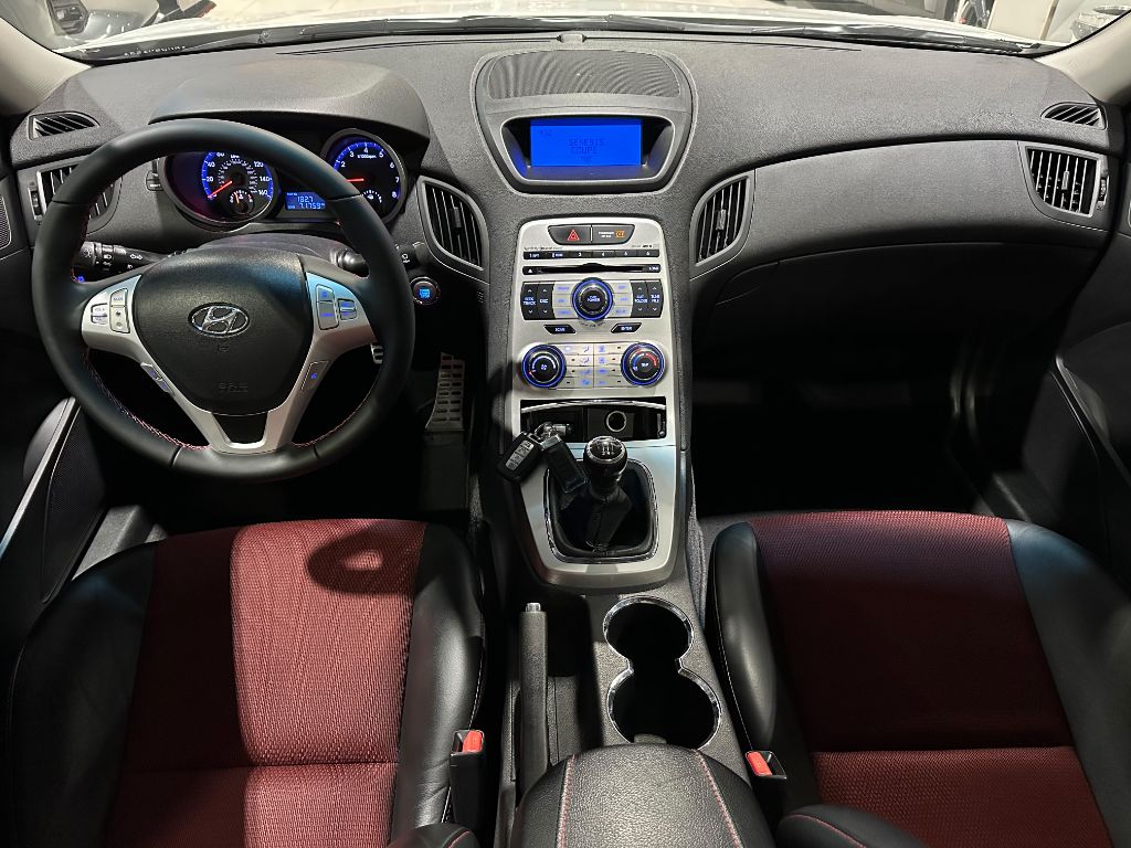 GENESIS 2.0 T — foto 7