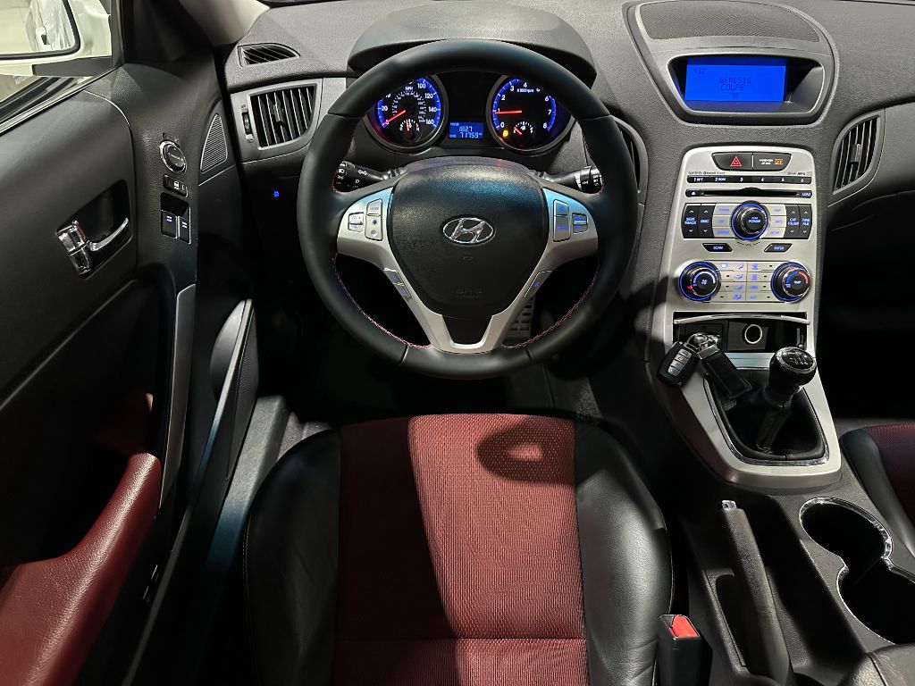 GENESIS 2.0 T — foto 8