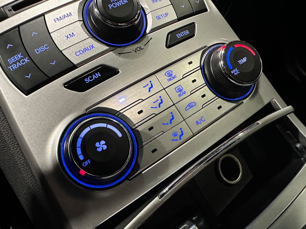 GENESIS 2.0 T — foto 14