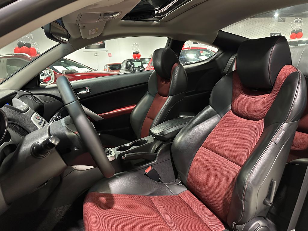 GENESIS 2.0 T — foto 19