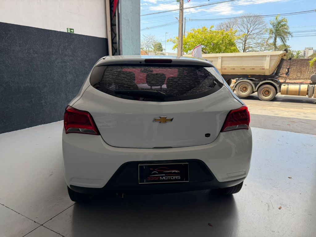 ONIX HATCH LT 1.0 8V FlexPower 5p Mec. — foto 6