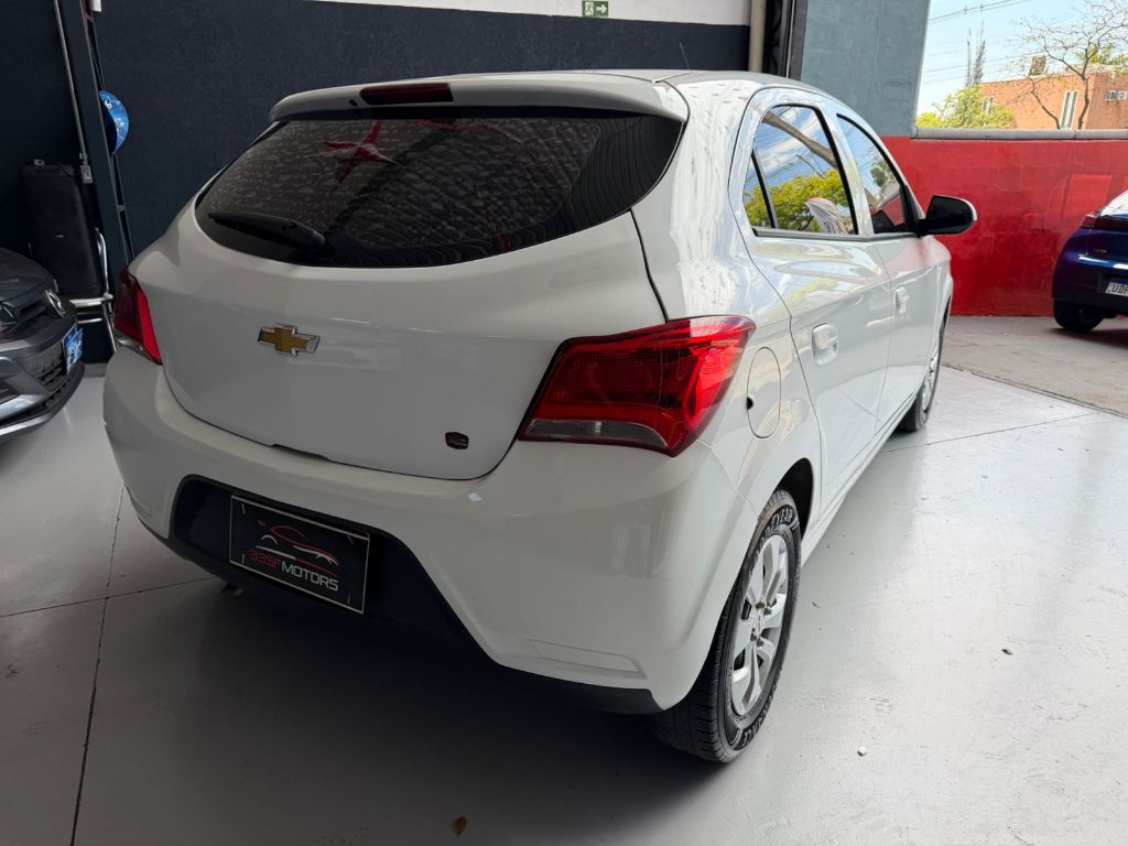 ONIX HATCH LT 1.0 8V FlexPower 5p Mec. — foto 8