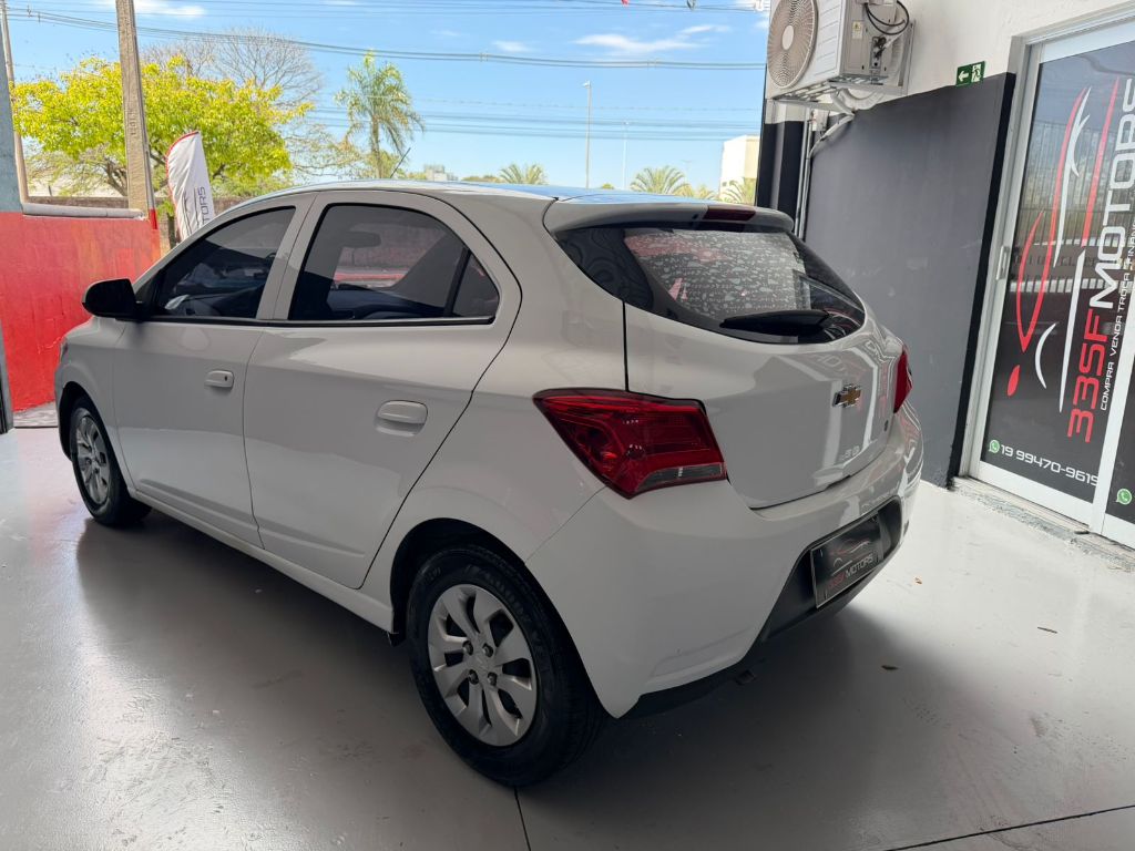 ONIX HATCH LT 1.0 8V FlexPower 5p Mec. — foto 5