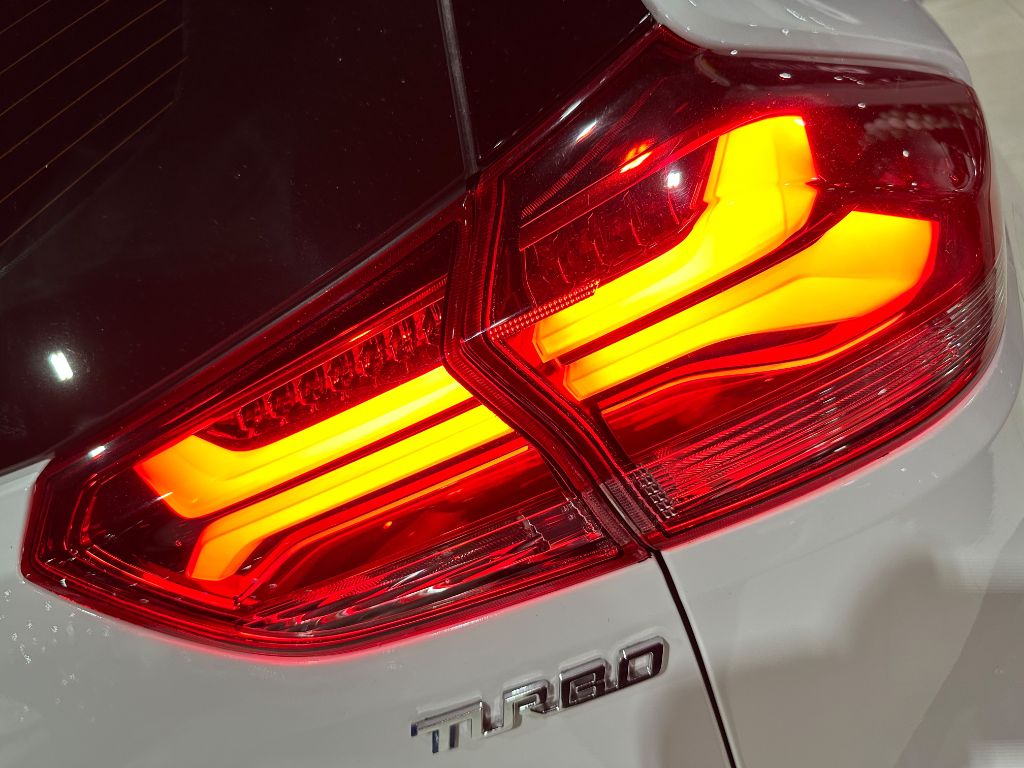 TRACKER Premier 1.2 Turbo 12V Flex Aut. — foto 24