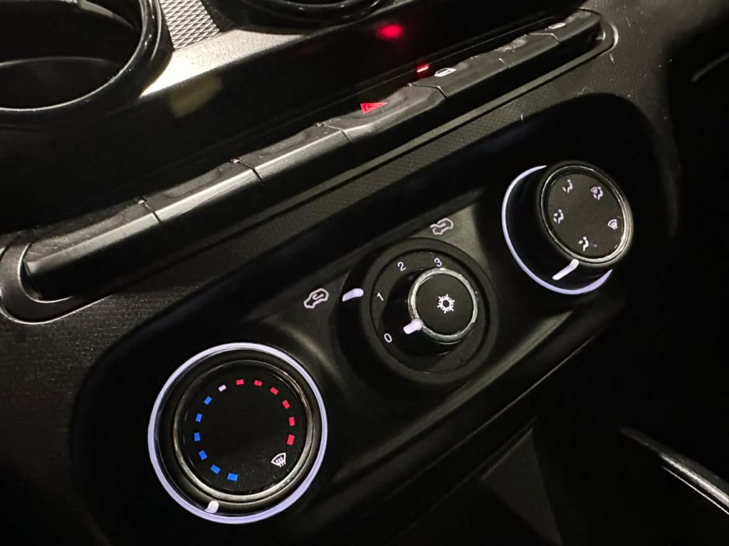 CRONOS 1.3 8V Flex — foto 14