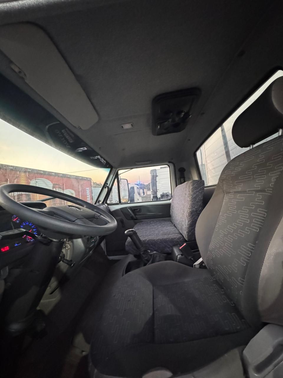 10-160 E Delivery 2p (diesel)(E5) — foto 7