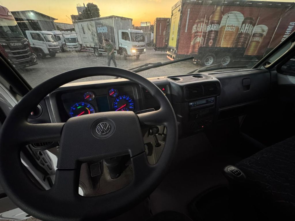 10-160 E Delivery 2p (diesel)(E5) — foto 6