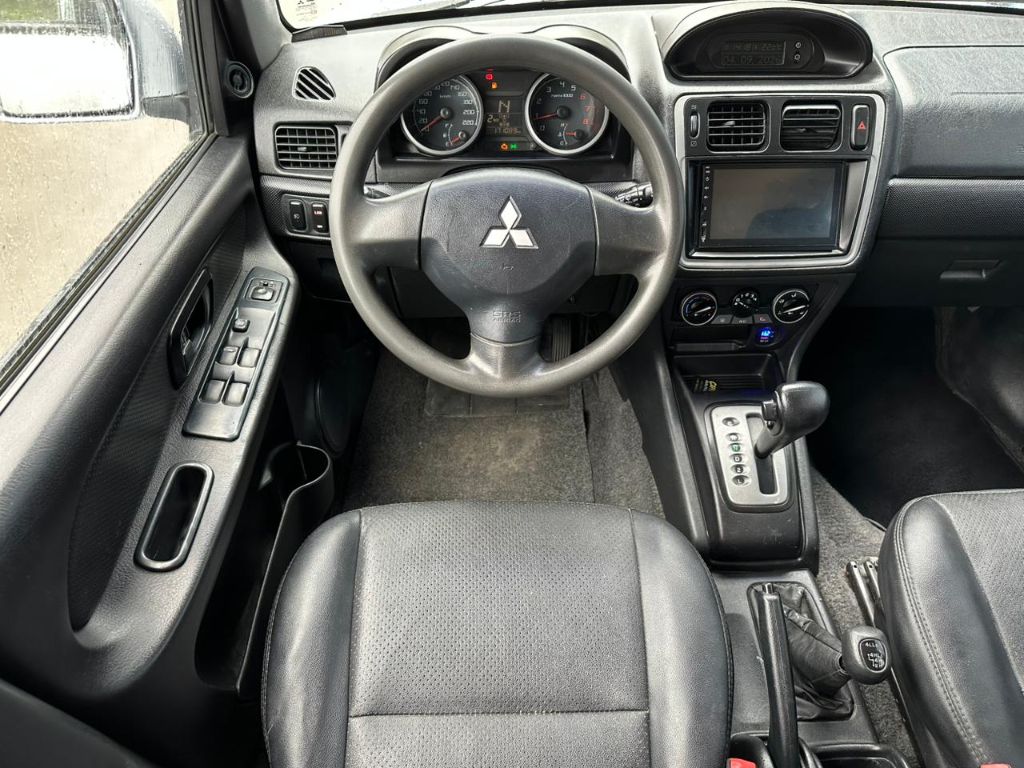Pajero TR4 2.0/ 2.0 Flex 16V 4x4 Aut. — foto 8