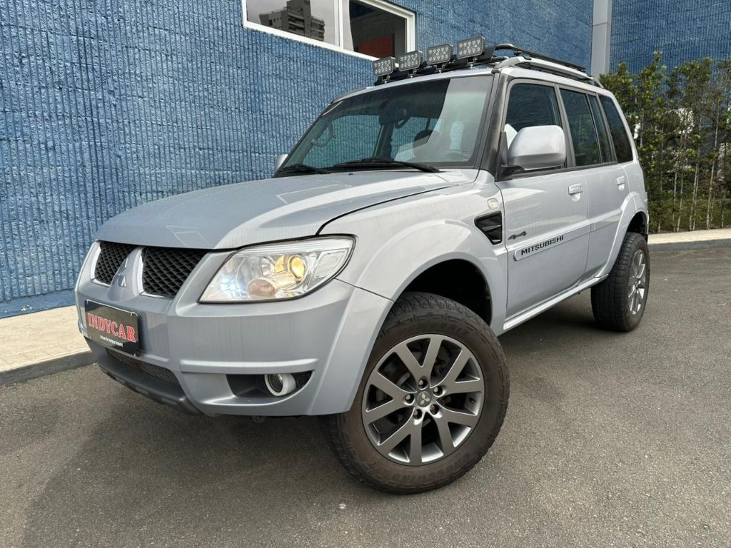 Pajero TR4 2.0/ 2.0 Flex 16V 4x4 Aut. — foto 1