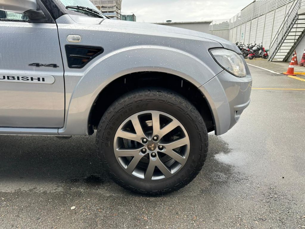 Pajero TR4 2.0/ 2.0 Flex 16V 4x4 Aut. — foto 17