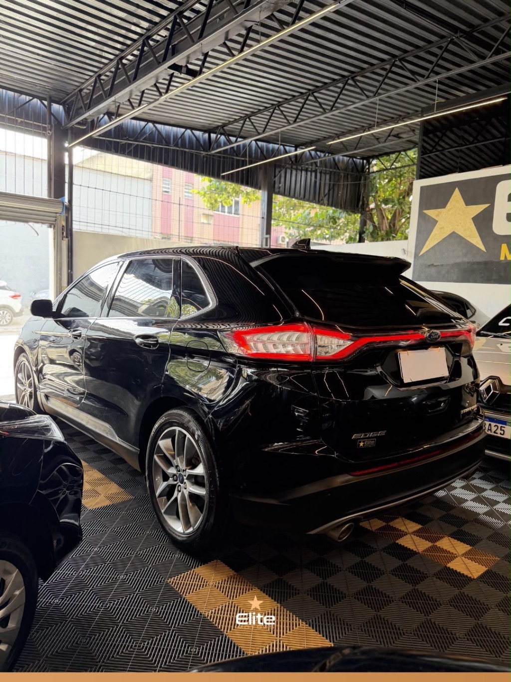 EDGE TITANIUM 3.5 V6 24V AWD Aut. — foto 3