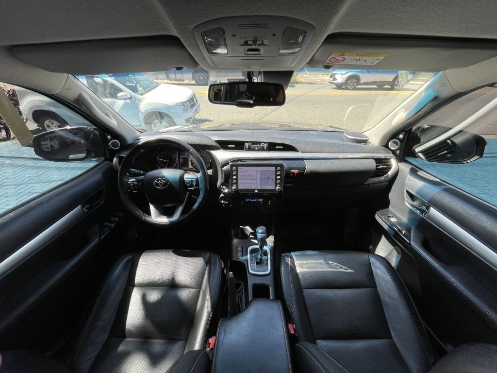 Hilux CD SRX 4x4 2.8 TDI 16V Diesel Aut. — foto 2