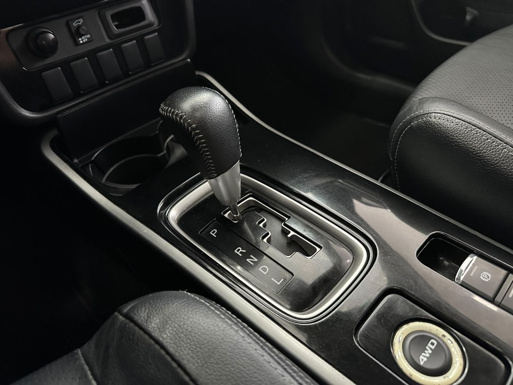 OUTLANDER 2.2 165cv Diesel Aut. — foto 15