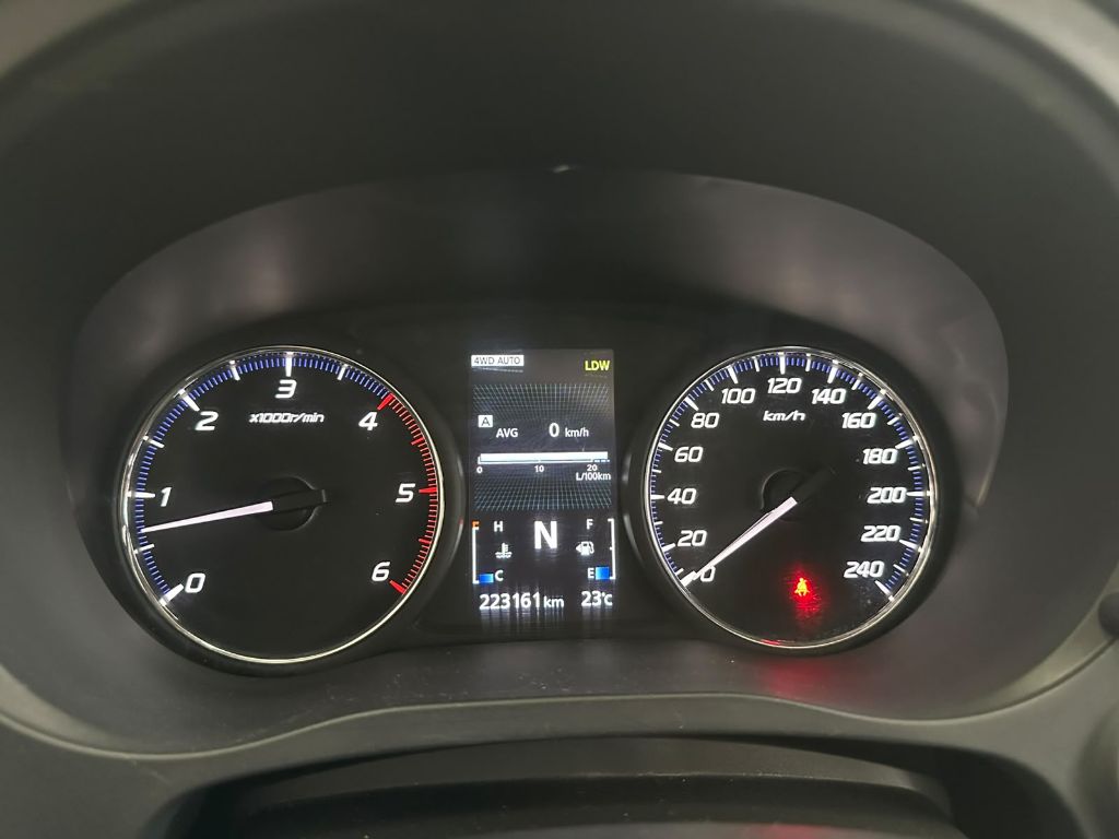 OUTLANDER 2.2 165cv Diesel Aut. — foto 10
