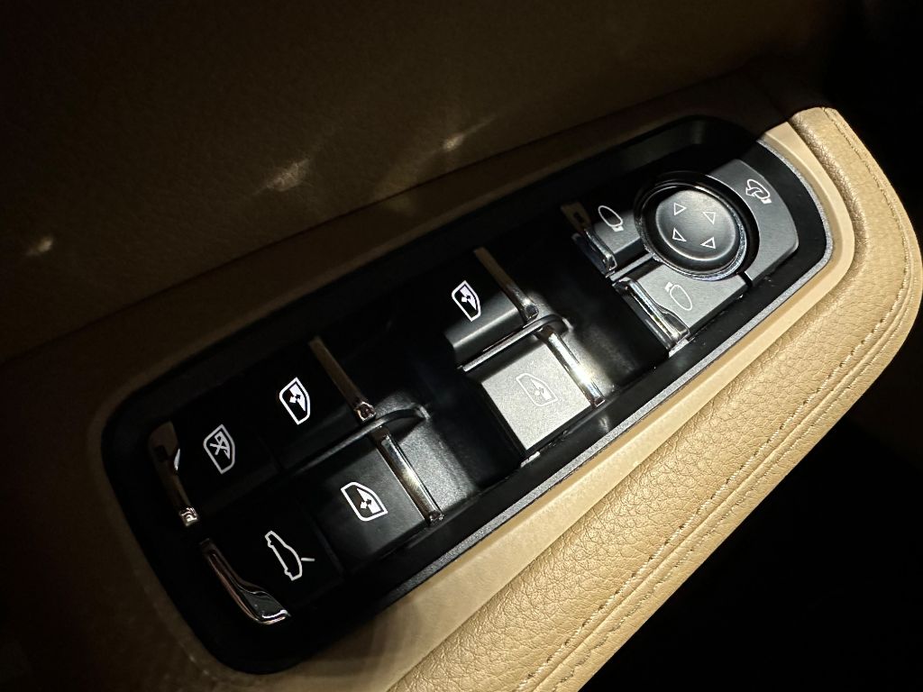 Macan 2.0 Turbo — foto 16