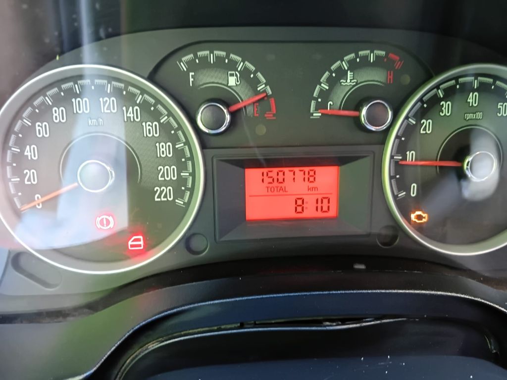 Strada Trekking 1.6 16V Flex CD — foto 12
