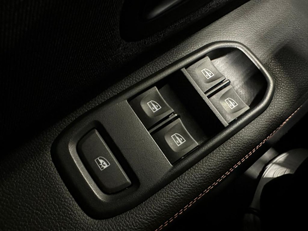 DUSTER Iconic Plus 1.3 TB 16V Flex Aut. — foto 16