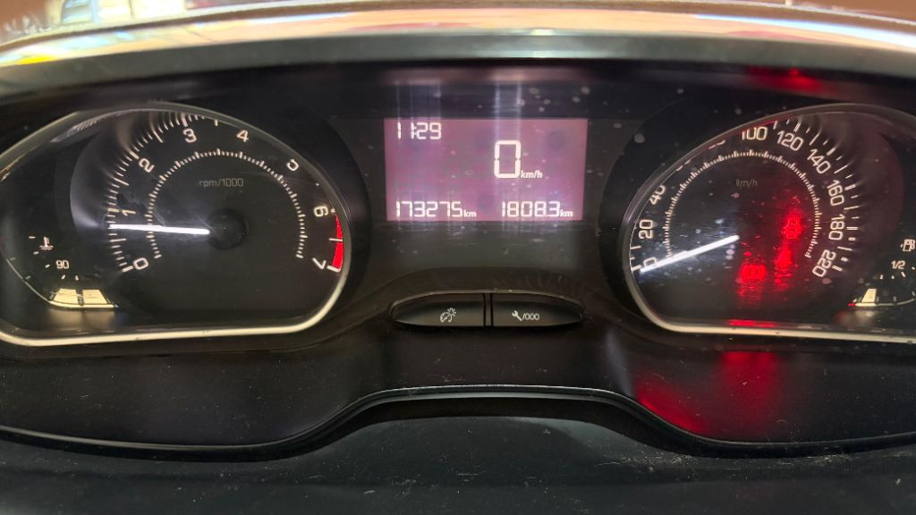 208 Allure 1.5 Flex 8V 5p