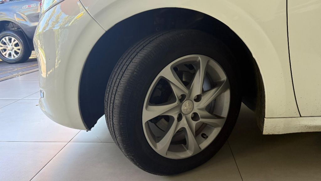 208 Allure 1.5 Flex 8V 5p