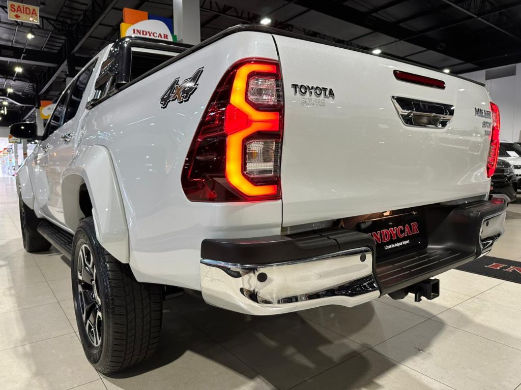 Hilux CD SRX Plus 4x4 2.8 TDI Die. Aut. — foto 25