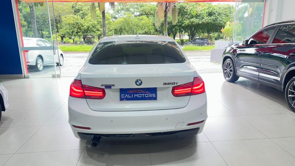 320iA 2.0 Turbo/ActiveFlex 16V/GP  4p